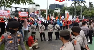 Koalisi Sipil Desak Bebaskan Delpedro Cs: Kronologi & Tuntutan Terbaru