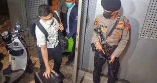 KPK Geledah 3 Rumah Gubernur Ria Norsan, Sita Koper Kosong