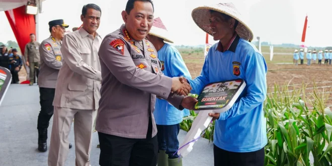 Menko Zulhas & Kapolri Panen Raya Jagung Perkuat Ketahanan Pangan