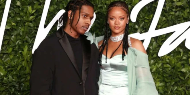 Rihanna Umumkan Kelahiran Anak Ketiga Rocki, Momen Bahagia Keluarga