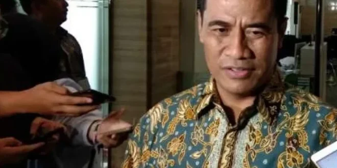 Amran Sulaiman Ancam Cabut Izin Pedagang Beras Mahal, Ini Faktanya