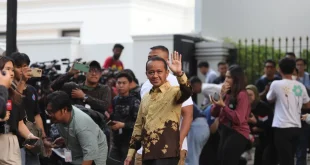 Bahlil Minta PLN Tuntaskan Listrik di 5.700 Desa 2025