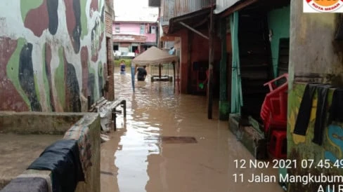 Banjir Serius Terjang 7 Kecamatan Medan, Dampak dan Penanganan
