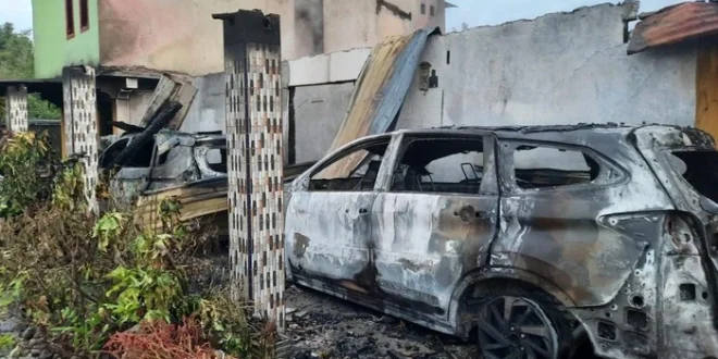 Bentrokan Polisi dan Warga 2 Desa Luwu: Motor Dibakar, Situasi Terkini