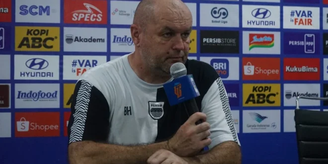 Bojan Hodak Bela Eliano Reijnders Soal Isu “Jeje Omong Kosong”