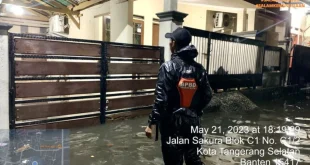 Hujan Deras 5 Wilayah Tangsel Terendam Banjir, BPBD Evakuasi Cepat