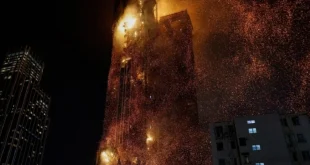 Kebakaran Gedung Pencakar Langit Hong Kong: 3 Terjebak di Lift