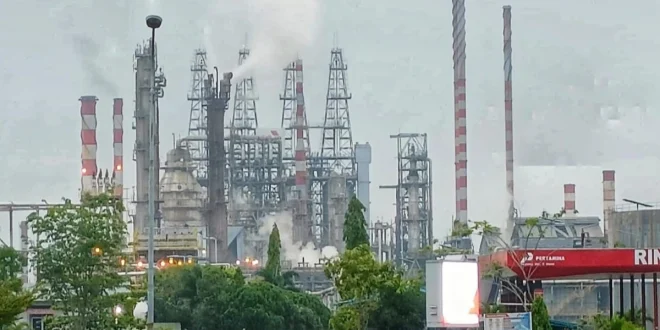 Kebakaran Kilang Minyak Dumai: Penyebab dan Penanganan Terbaru