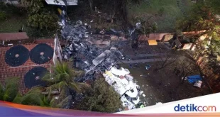 Kecelakaan Pesawat Kecil AS: 3 Tewas, Penyebab Masih Diselidiki