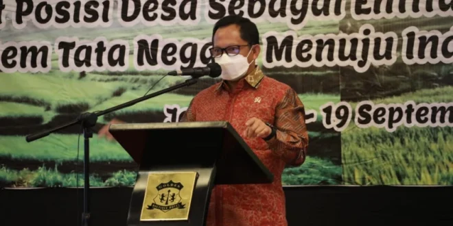 Kepala Daerah Wajib Gunakan Mobil Nasional Mulai 2025