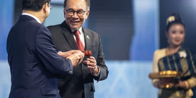 Malaysia Serahkan Kursi Ketua ASEAN ke Filipina 2025 Resmi