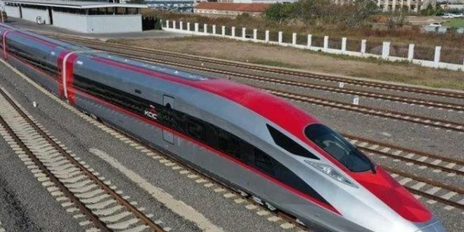 Negosiasi Utang Kereta Cepat Cina-Indonesia, Momentum Strategis 2025