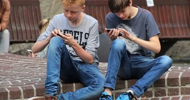 Penelitian Simulasi Perilaku Manusia Kiamat Terbaru 2025