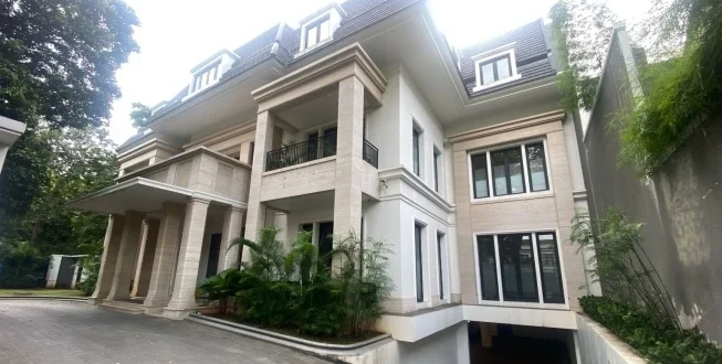 Penyitaan Rumah Buronan Reza Chalid di Kebayoran Baru oleh Kejagung