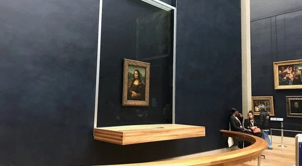 Perampokan Museum Louvre: 9 Perhiasan Bersejarah Dicuri Singkat