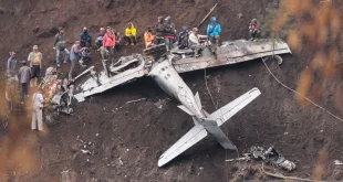Pesawat Kecil Jatuh di Pegunungan Greenland, 1 Penumpang Meninggal