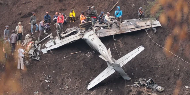 Pesawat Kecil Jatuh di Pegunungan Greenland, 1 Penumpang Meninggal