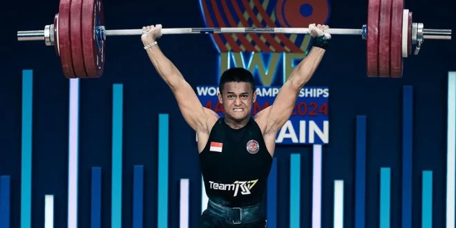 Rizki Juniansyah Raih 2 Medali Emas Kejuaraan Dunia IWF 2025