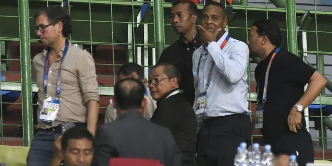 Sumardji Tanggapi Marahnya Justin Hubner dalam Dinamika Klub Sepakbola