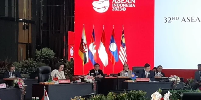 Timor Leste Resmi Gabung ASEAN: Dampak Politik & Ekonomi 2025