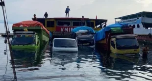 Tragedi Kapal Terbalik di Danau Ghana: 15 Anak Tewas
