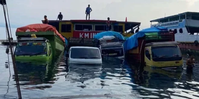 Tragedi Kapal Terbalik di Danau Ghana: 15 Anak Tewas