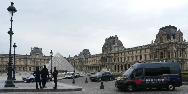 4 Terduga Perampok Perhiasan Rp1,7 T di Museum Louvre