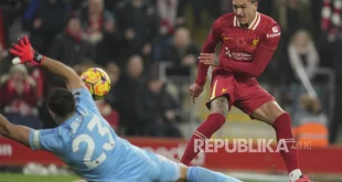 Analisis Blunder Emi Martinez, Liverpool Hajar Aston Villa 1-0