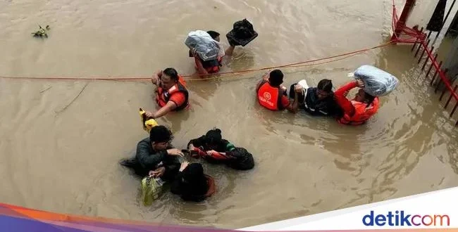 Banjir Parah Filipina: 26 Tewas & Truk Kontainer Hanyut