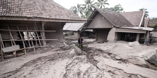 Dampak Erupsi Semeru: Klaim Asuransi & Risiko Properti Terkini