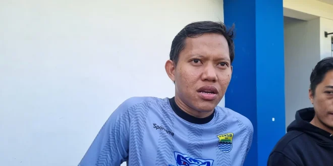 Gol Emosional Adam Alis Bawa Persib Menang atas Selangor FC