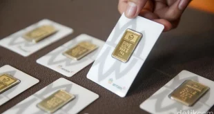 Harga Emas Antam Turun Rp2.000 Jadi Rp2.378.000/Gram, Dampak & Proyeksi