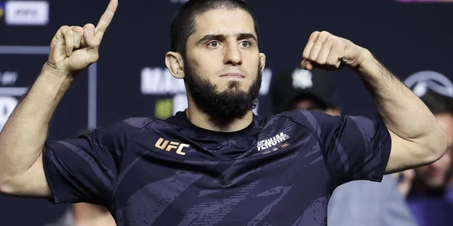 Islam Makhachev Kalahkan Della Maddalena di UFC 322 dengan Dominasi Teknik