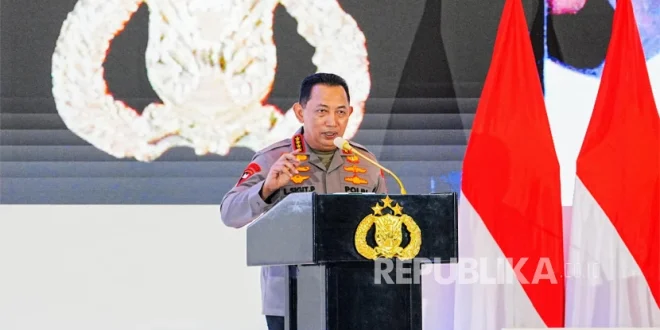 Kapolri Hadiri Jalan Santai PWI, Tegaskan Sinergi Pers dan Kepolisian