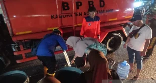 Kementerian PU Salurkan Bantuan Air Bersih Korban Banjir Aceh 2025