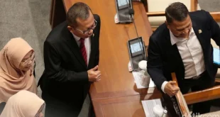 Klarifikasi Hakim Arsul Sani soal Tuduhan Ijazah Palsu Terbaru