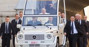 Klarifikasi Mobil Paus Fransiskus Jadi Klinik Anak Gaza Hoaks