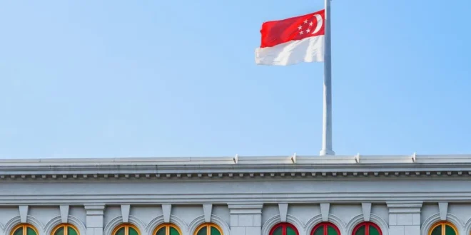 Klarifikasi Resmi: Eks PM Singapura Tidak Terlibat Penipuan Online