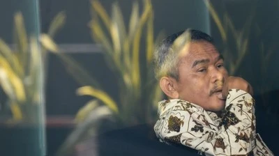 KPK Sita Tanah, Mobil, Kursi Roda dalam Kasus Korupsi CSR BI