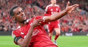 Liverpool Taklukkan West Ham 2-0, Isak Bawa Kemenangan Krusial