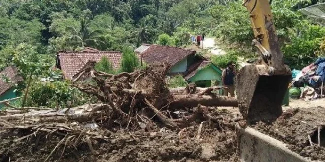 Longsor Cilacap: 11 Tewas dan 10 Hilang, Update Evakuasi Terkini