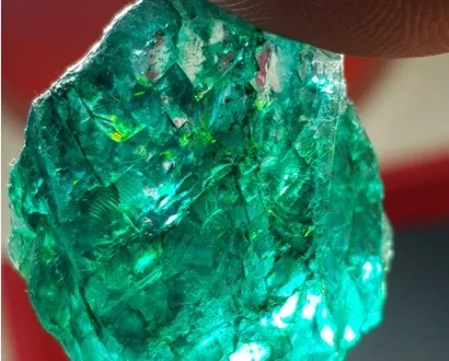 Nilai Ekonomis 300 kg Zamrud Istana Presiden Madagaskar