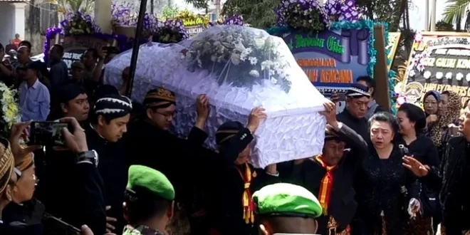 Pemangku Bintang XIII Dimakamkan di Makam Imogiri November 2025