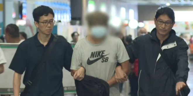 Penembakan Pria Bersenjata Pisau di Stasiun Kereta, Polisi Bertindak Cepat