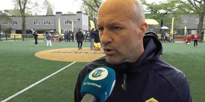 Pertemuan Rahasia Jordi Cruyff dengan Manajemen Ajax Terkuak