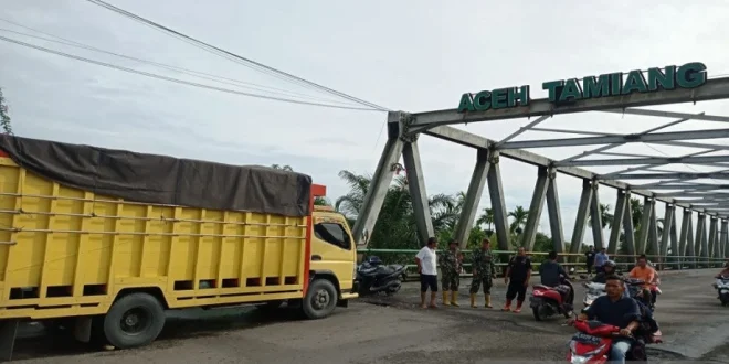 Polda Aceh Himbau Tunda Perjalanan Darat Karena Jalan Ditutup