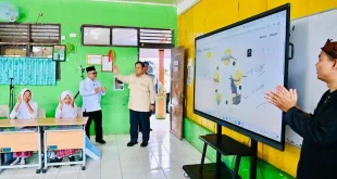 Prabowo Perluas Digitalisasi Sekolah dengan 1 Juta Smartboard 2026