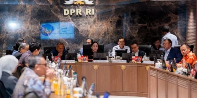 Putusan MKD Pangkas Dana Reses DPR November 2025: Dampak & Strategi