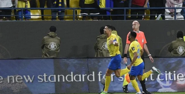 Ronaldo Cetak Gol Salto Spektakuler Bawa Al Nassr Kalahkan Al Khaleej