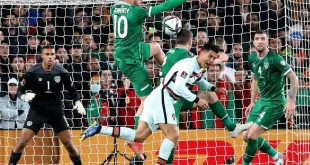 Ronaldo Tidak Terima Kartu Merah di Laga Irlandia vs Portugal